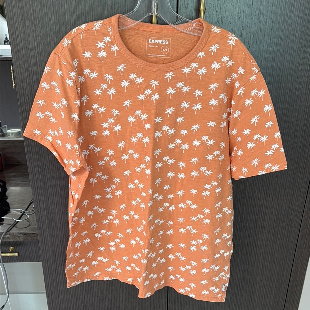 Express Short Sleeve Tee in Orange with White Palm Trees